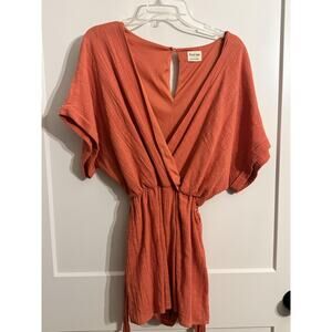 Peach Love Romper Sz M Orange Gauze Belted V Neck Short Sleeve Summer Vacation